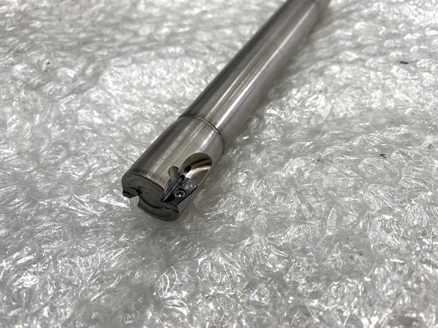 KYOCERA MEC22-S20-170-11T End Mill Image 2