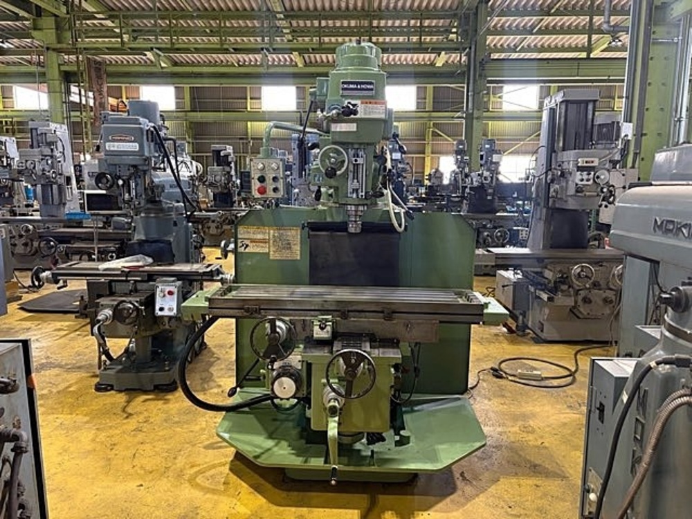 大隈豊和 STM-2R Vertical Milling Machine H019631 Image