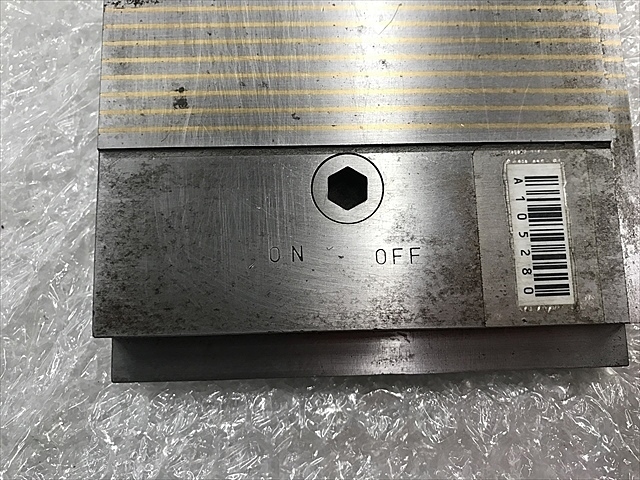 --  Work/Product Holder Image 4