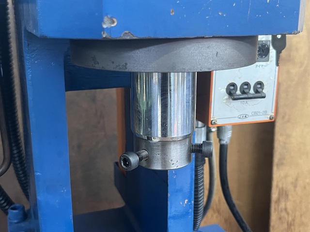 JAM HYP-305S Hydraulic Press Image 3
