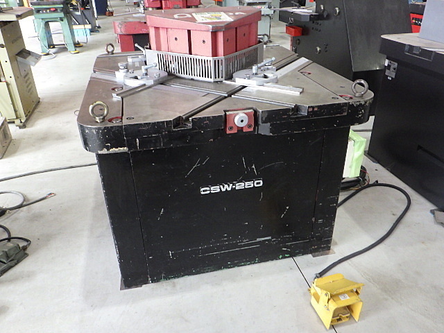 AMADA CSW-250 Corner Shear Image 1