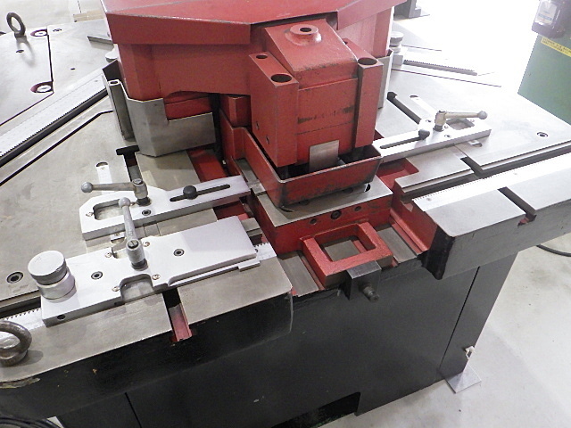 AMADA CSW-250 Corner Shear Image 7