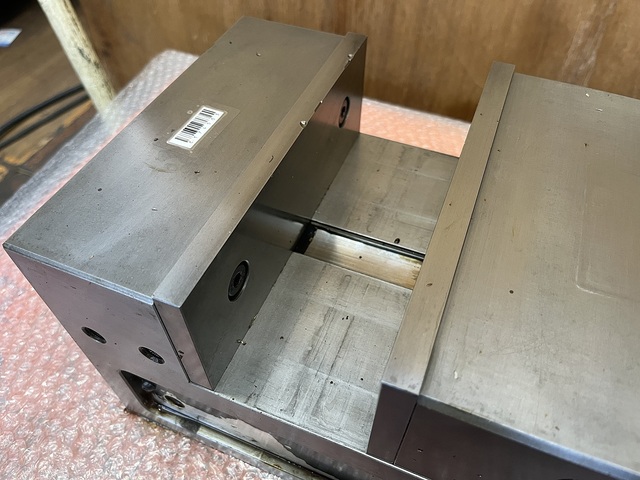NABEYA LTCV200 Vice Image 2