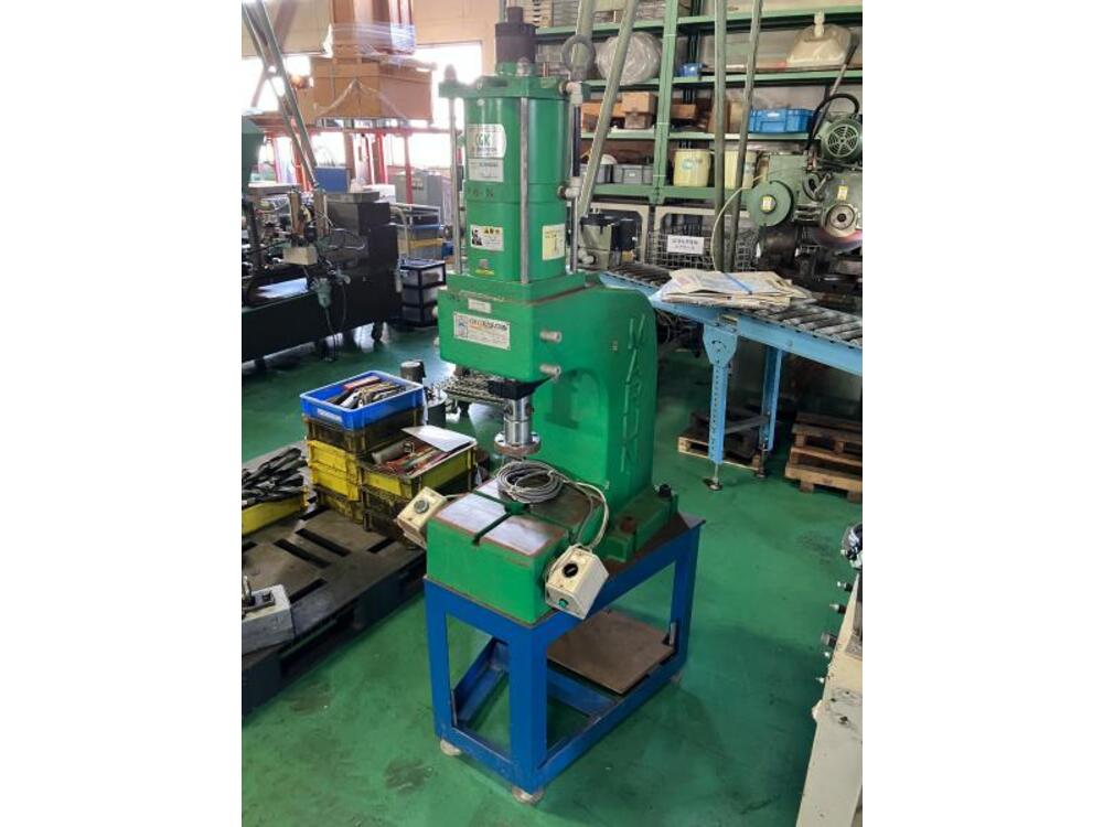 CGK CSP-2000DA Header Machine
