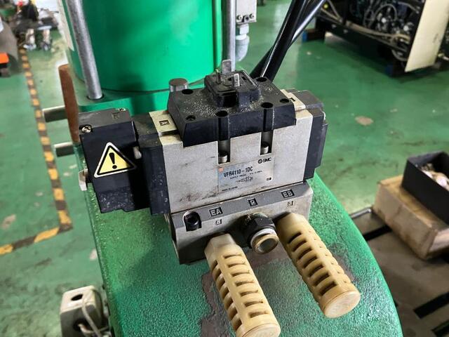 CGK CSP-2000DA Header Machine Image 4