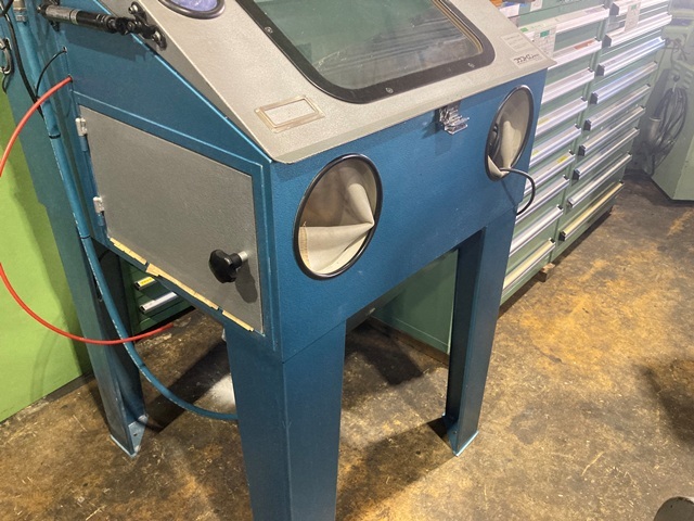 プラストロン PM750S Blast Machine Image 4