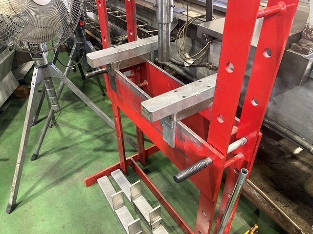 マサダ製作所 MHP-15 油圧プレス の画像 2枚目