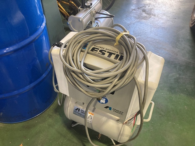 アネスト岩田 EFBS04-9.5 コンプレッサー の画像 1枚目