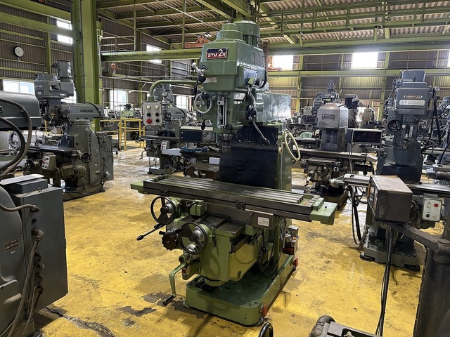 大隈豊和 STM-2R Vertical Milling Machine Image 2