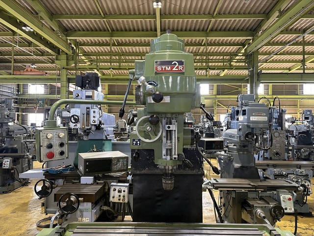 大隈豊和 STM-2R Vertical Milling Machine Image 3