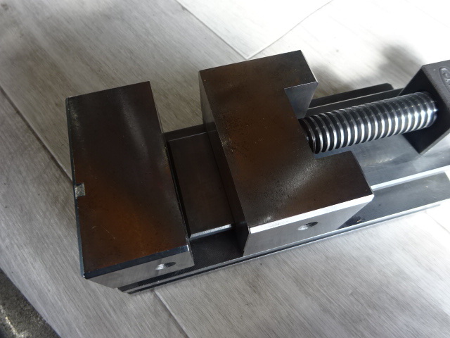 JAPAN AUTOMATIC MACHINE NP-80 Vice Image 4