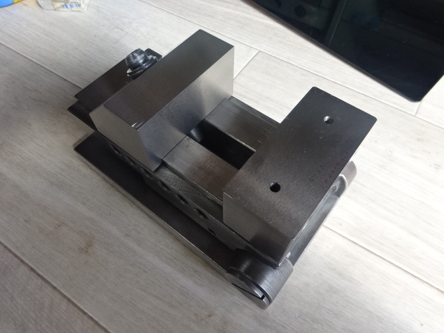 不明 口巾75 Vice Image 2