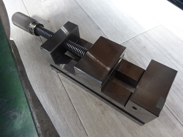 JAPAN AUTOMATIC MACHINE MP-80 Vice Image 2