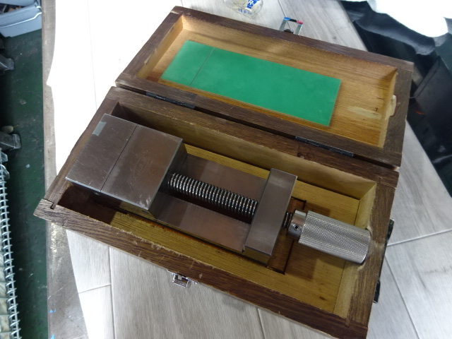JAPAN AUTOMATIC MACHINE MP-80 Vice Image 5