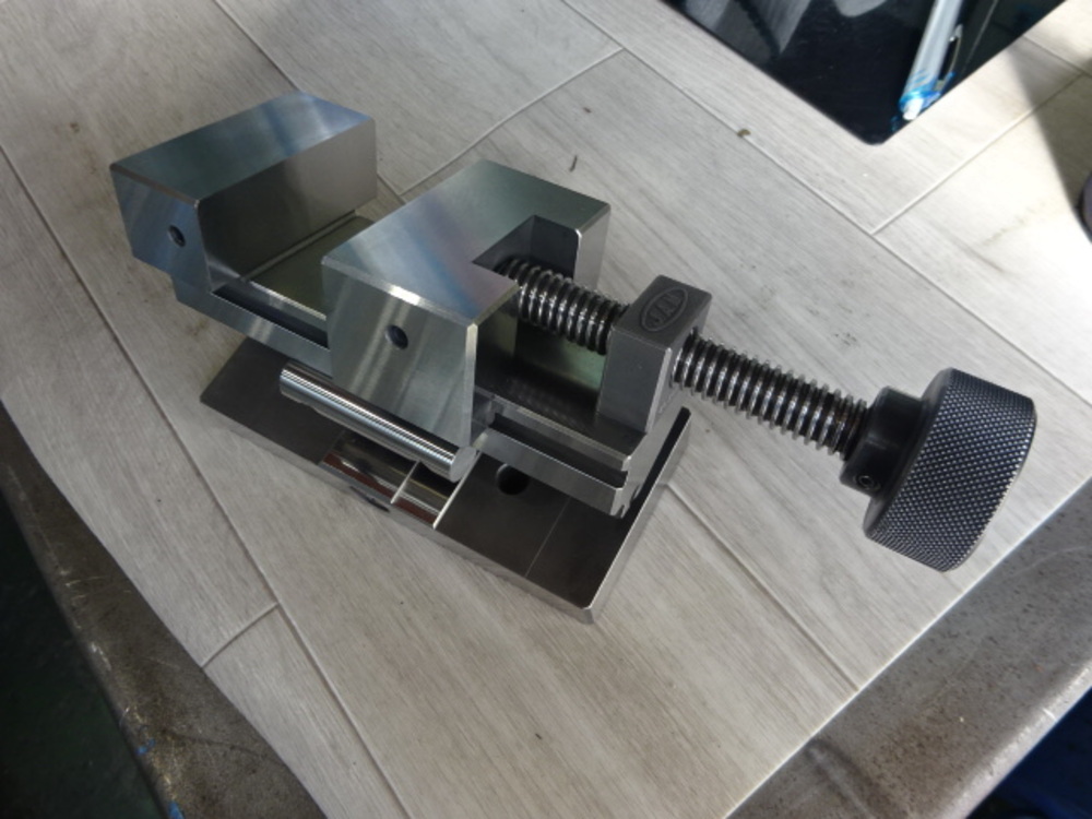 JAPAN AUTOMATIC MACHINE L50-2 Vice A-0930 Image