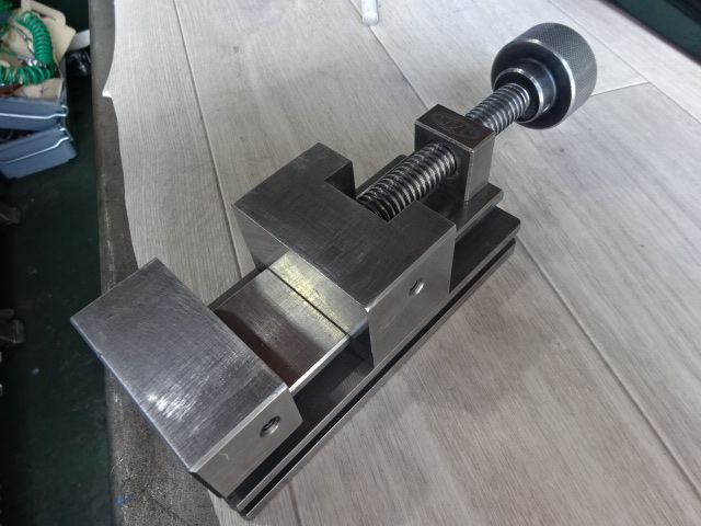 JAPAN AUTOMATIC MACHINE NP80-1 Vice Image 2