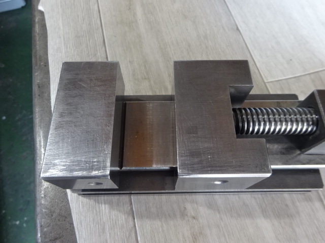 JAPAN AUTOMATIC MACHINE NP80-1 Vice Image 3