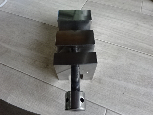HIKARI SEIKI HV-30 Vice Image 4