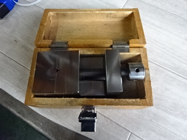 HIKARI SEIKI HV-30 Vice Image 6