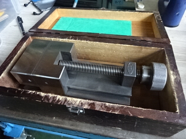 JAPAN AUTOMATIC MACHINE 口巾90 Vice Image 4