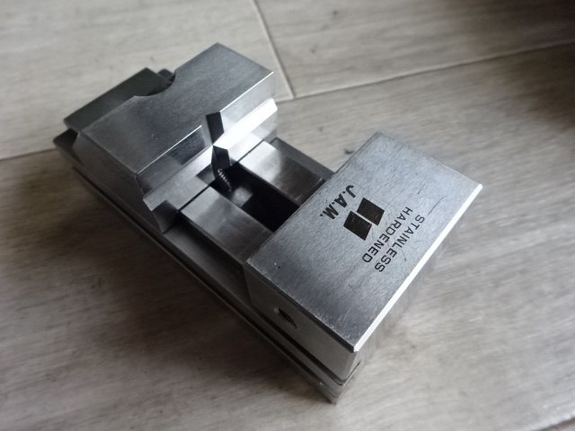 JAPAN AUTOMATIC MACHINE 口巾45 Vice Image 2