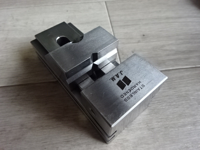 JAPAN AUTOMATIC MACHINE 口巾45 Vice Image 2