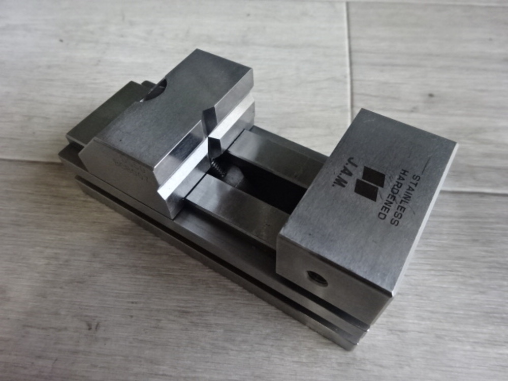 JAPAN AUTOMATIC MACHINE 口巾45 Vice A-0944 Image