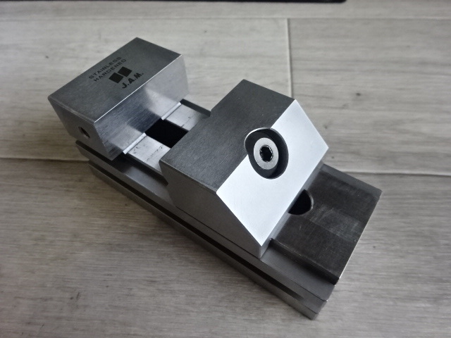 JAPAN AUTOMATIC MACHINE 口巾45 Vice Image 2