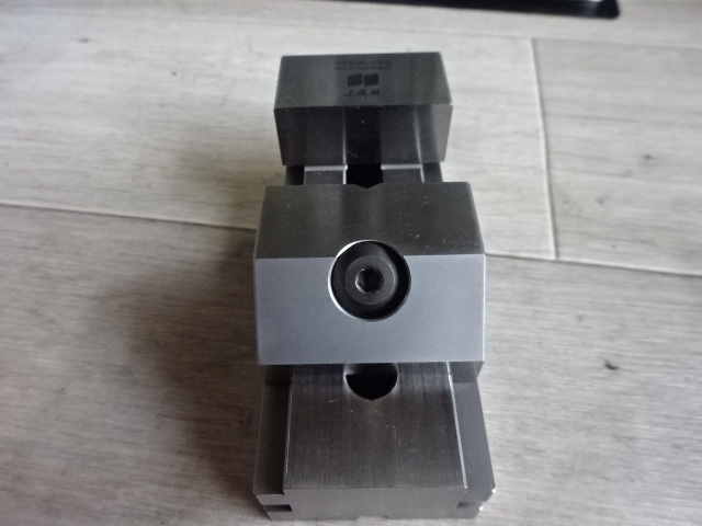 JAPAN AUTOMATIC MACHINE 口巾45 Vice Image 3
