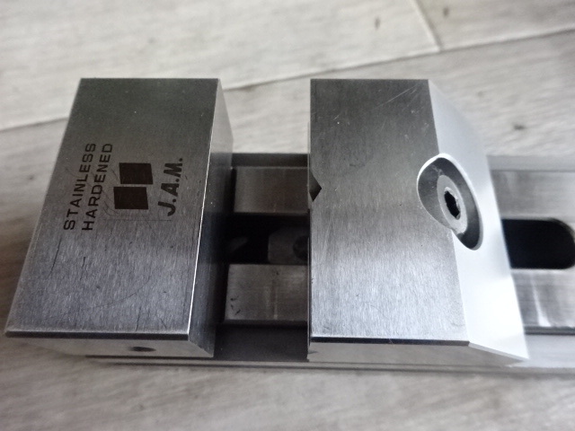JAPAN AUTOMATIC MACHINE 口巾45 Vice Image 3