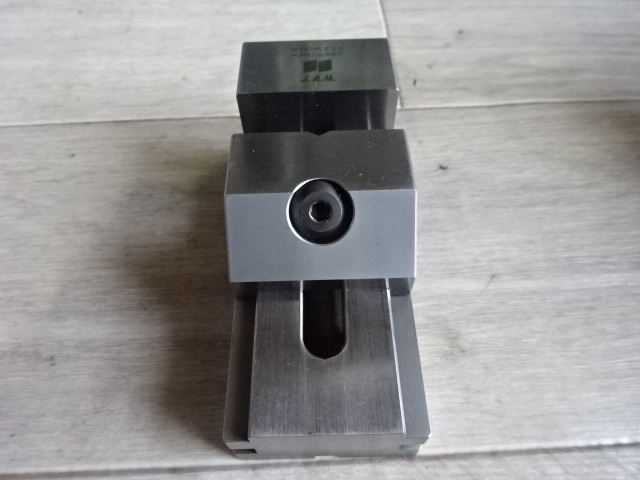 JAPAN AUTOMATIC MACHINE 口巾45 Vice Image 4