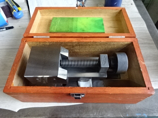 JAPAN AUTOMATIC MACHINE V-100 Vice Image 6