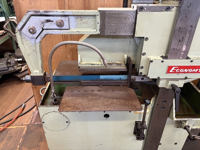 TSUNE SEIKI P-240F Cutting Machine Image 2