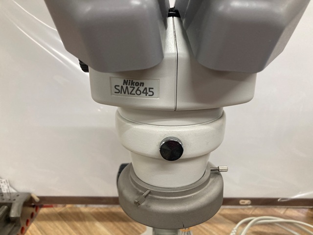 Nikon SMZ645 Microscope Image 2