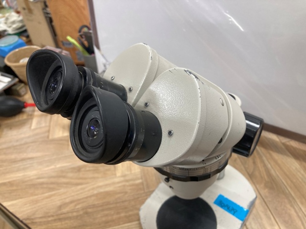 Nikon 不明 Microscope 301439 Image