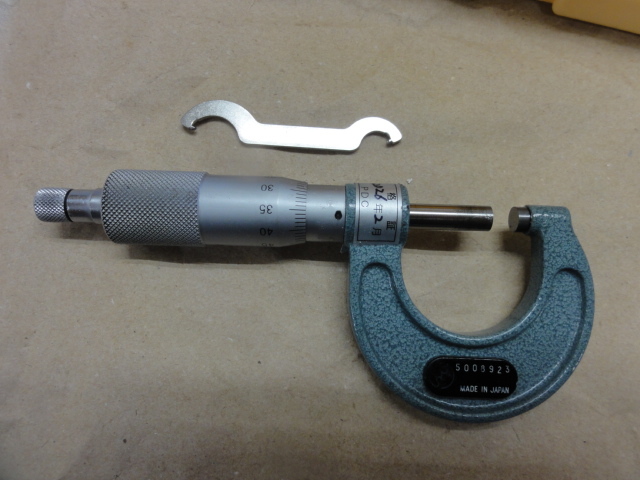 Mitutoyo M110-25 Micrometer (Outer) Image 5