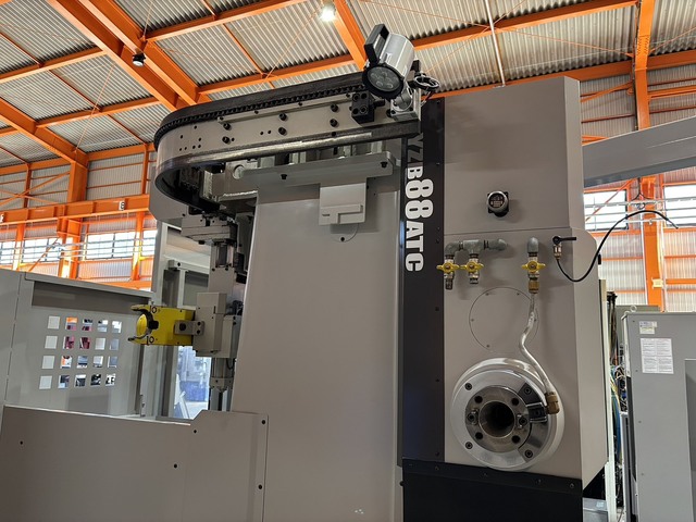 YAMASAKI GIKEN YZB-88ATC NC Horizontal Milling Machine Image 4