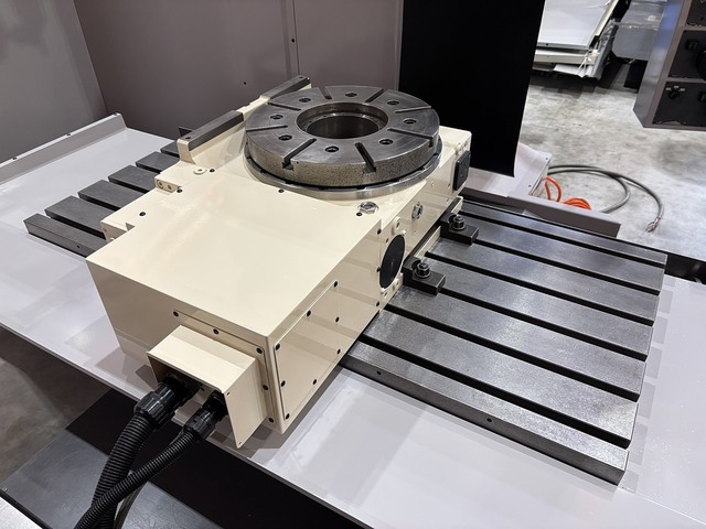 YAMASAKI GIKEN YZB-88ATC NC Horizontal Milling Machine Image 7