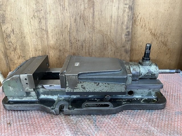 TAKEDA MACHINE TOOLS TK-200HVS-U Vice Image 1