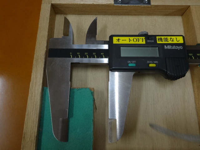 Mitutoyo CD-60C Vernier calipers Image 4