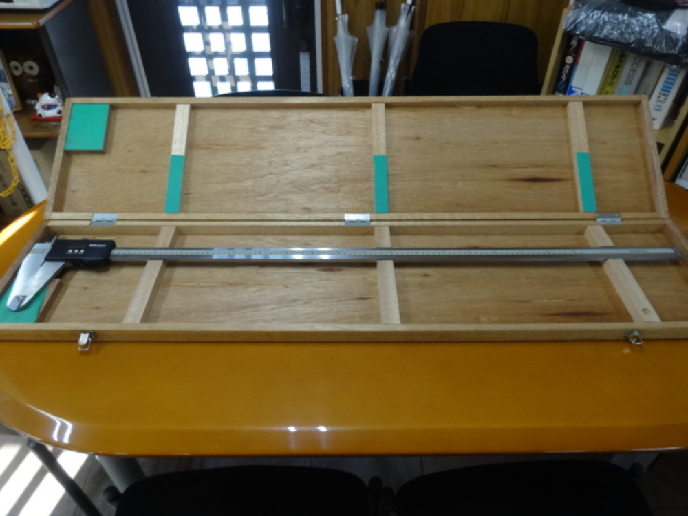 Mitutoyo CD-100 Vernier calipers