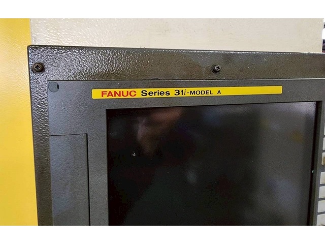 FANUC α-T14iEE Vertical Machining Center Image 2