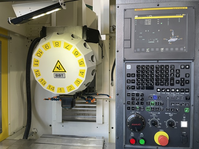 FANUC α-D14MiB5ADV Vertical Machining Center Image 4