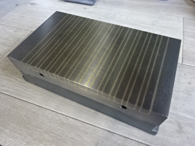 FUJI JIKOH PFA100X175 Magnet Chuck Image 2