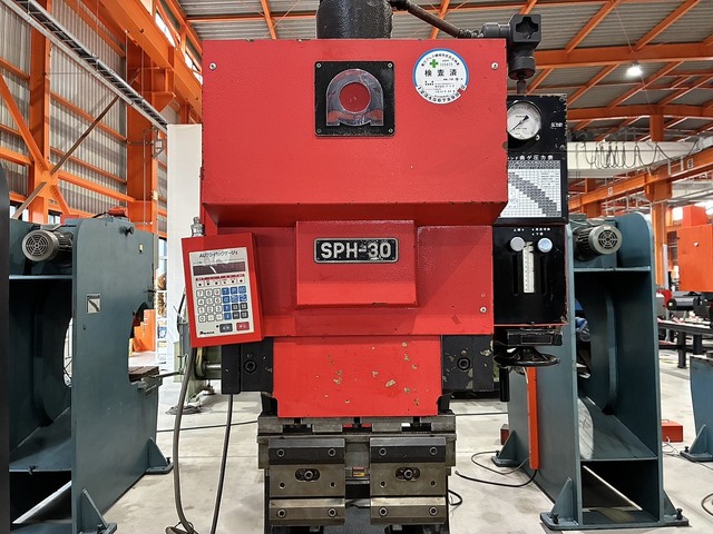 アマダ SPH-30C プレスブレーキ/ベンダー の画像 2枚目