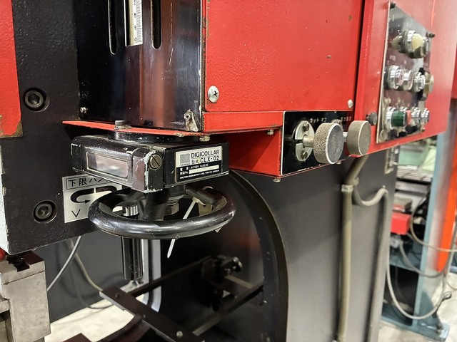 アマダ SPH-30C プレスブレーキ/ベンダー の画像 10枚目