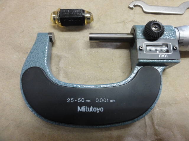 ミツトヨ M820-50 マイクロメーター（外側） の画像 2枚目