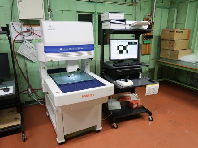 ミツトヨ QV-L404Z1L-D 三次元測定機 の画像 1枚目
