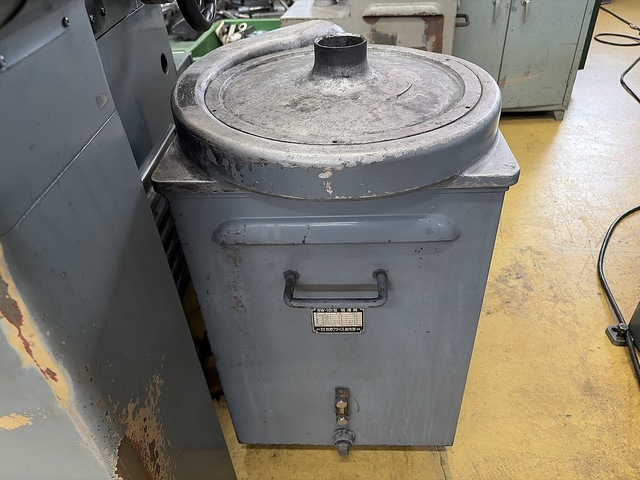 MAKINO C-40 Tool Grinder Image 7