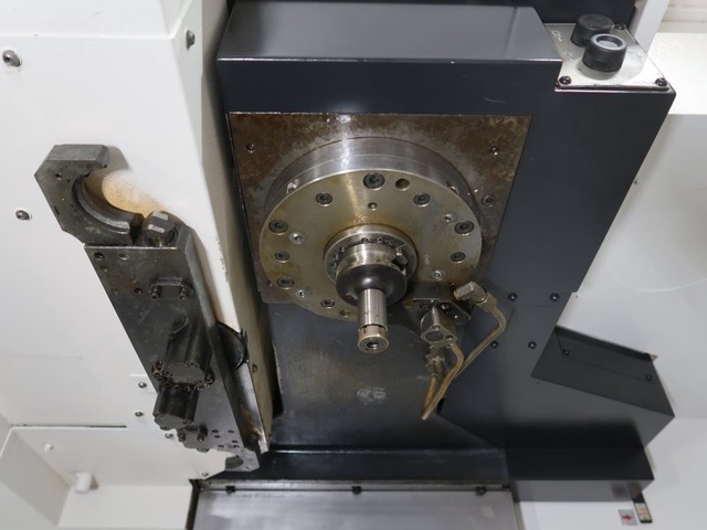 MAZAK VCS-530C Vertical Machining Center Image 3